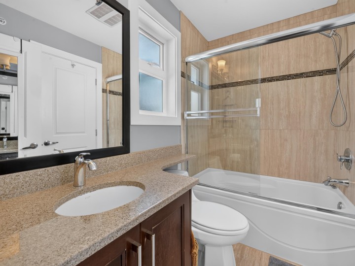 Photo 18 at 5502 Dundee Street, Collingwood VE, Vancouver East