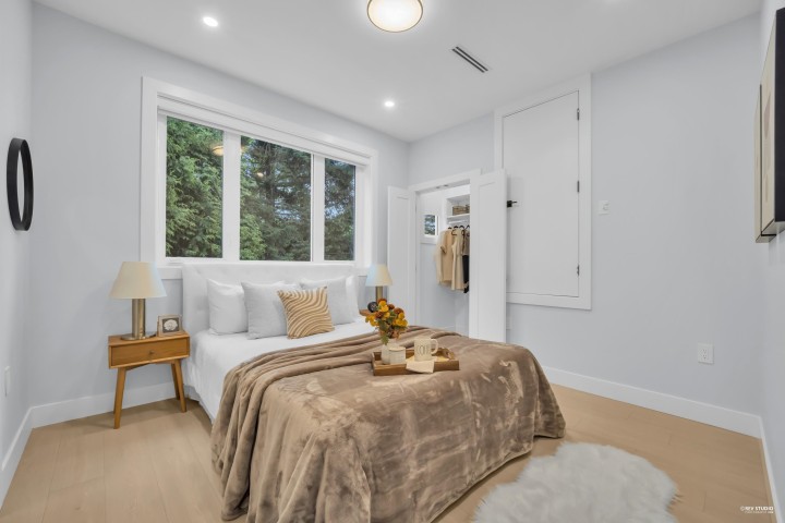 Photo 12 at 2619 Mcgill Street, Hastings Sunrise, Vancouver East