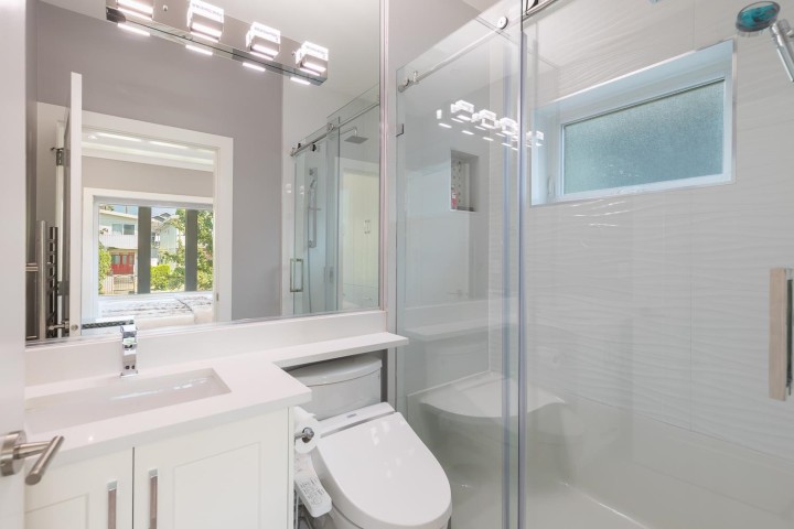 Photo 24 at 1342 E 60th Avenue, South Vancouver, Vancouver East