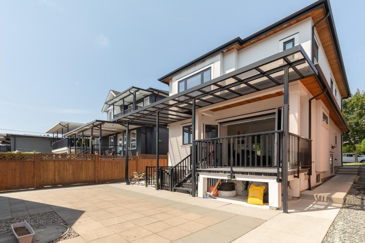 Photo 34 at 1342 E 60th Avenue, South Vancouver, Vancouver East