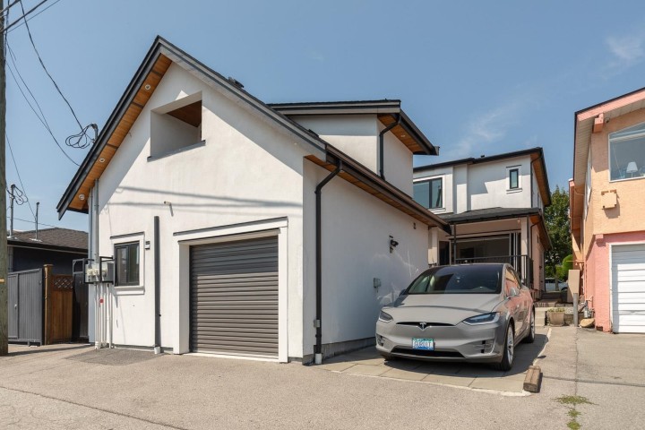 Photo 35 at 1342 E 60th Avenue, South Vancouver, Vancouver East