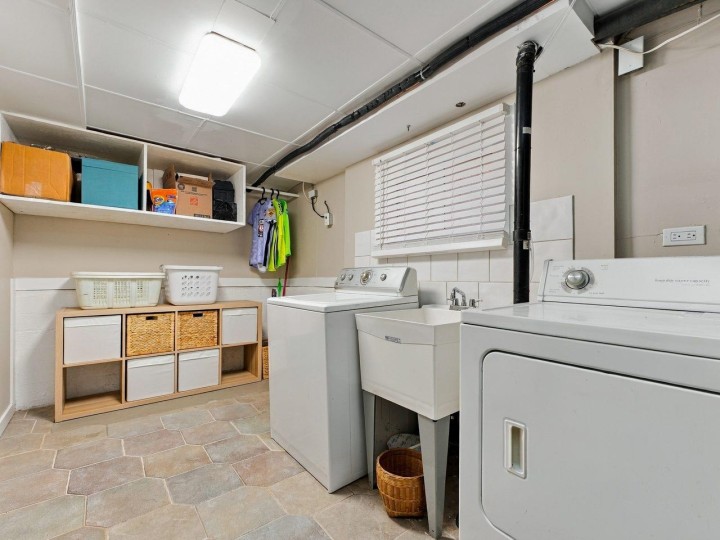 Photo 12 at 320 E 32nd Avenue, Main, Vancouver East