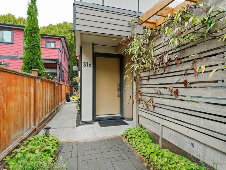 Photo 32 at 320 E 32nd Avenue, Main, Vancouver East