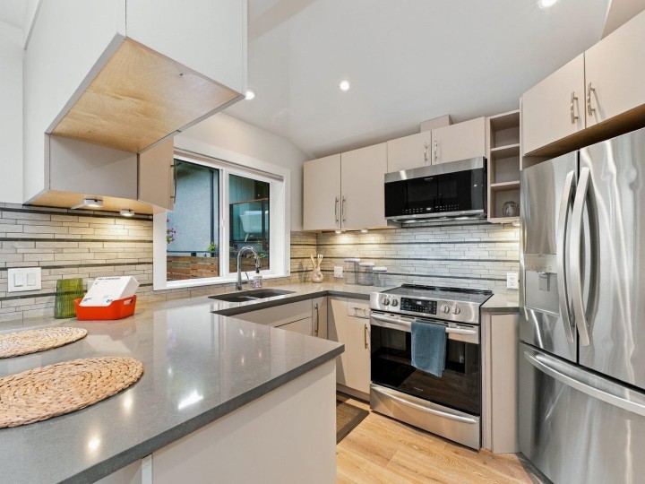 Photo 24 at 320 E 32nd Avenue, Main, Vancouver East