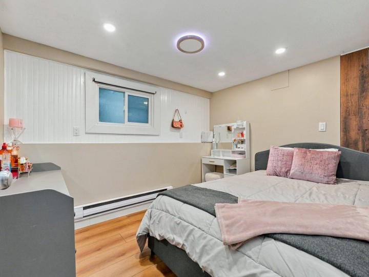 Photo 18 at 320 E 32nd Avenue, Main, Vancouver East
