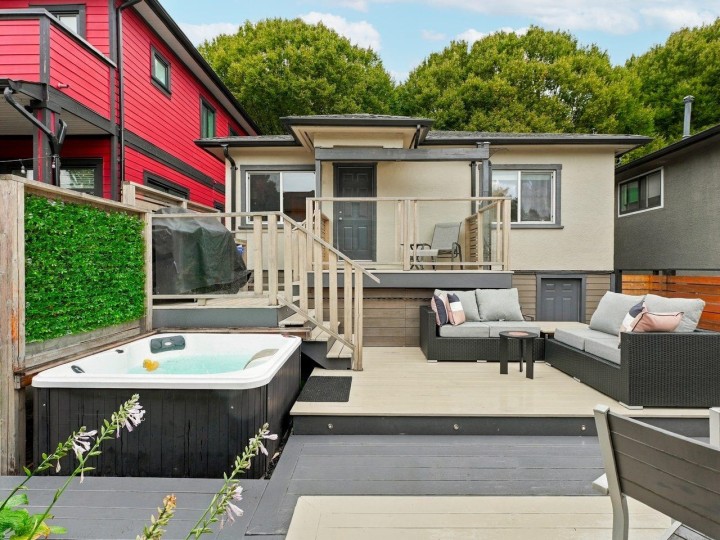 Photo 19 at 320 E 32nd Avenue, Main, Vancouver East