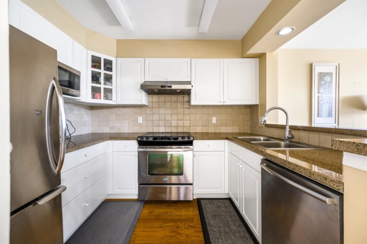 Photo 8 at 1204 - 5775 Hampton Place, University VW, Vancouver West