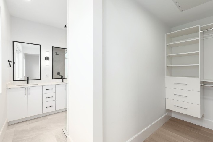 Photo 11 at 851 E 19th Avenue, Fraser VE, Vancouver East