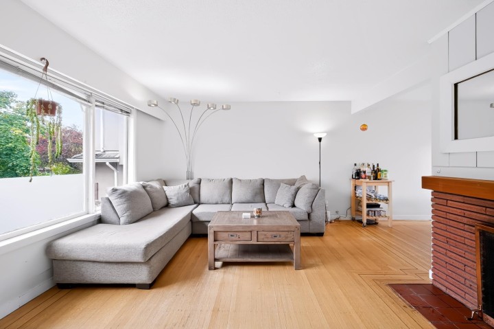 Photo 3 at 1685 E 55th Avenue, Fraserview VE, Vancouver East