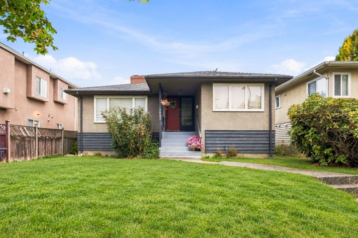 Photo 1 at 1685 E 55th Avenue, Fraserview VE, Vancouver East