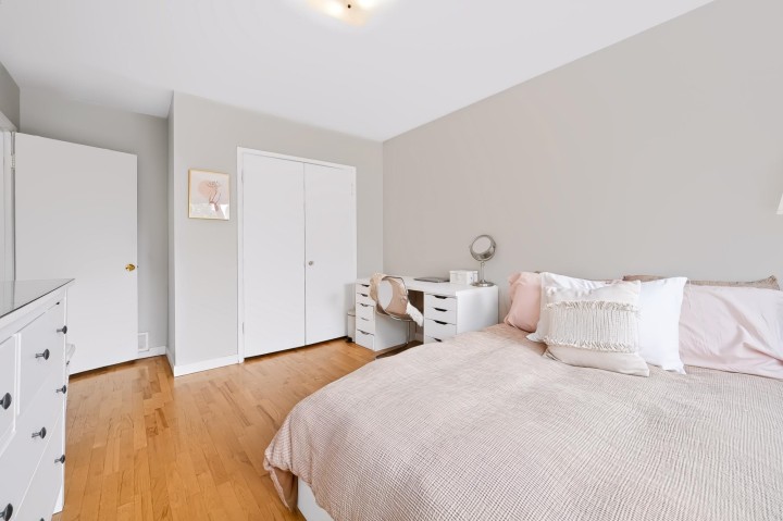Photo 11 at 1685 E 55th Avenue, Fraserview VE, Vancouver East