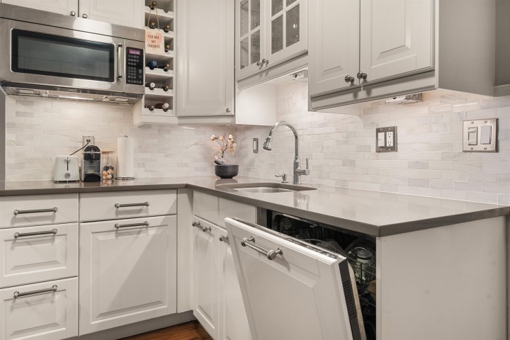 Photo 13 at 709 Prior Street, Strathcona, Vancouver East