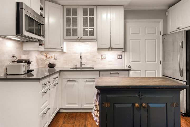 Photo 9 at 709 Prior Street, Strathcona, Vancouver East