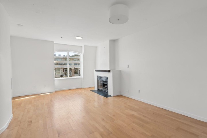 Photo 6 at 102 - 3349 Dunbar Street, Dunbar, Vancouver West