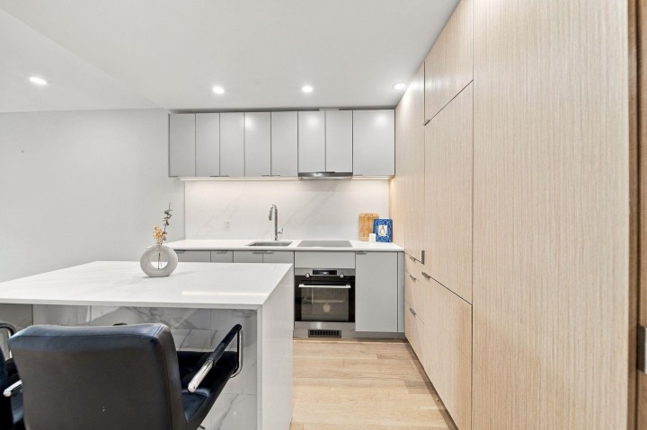 Photo 5 at 507 - 239 Keefer Street, Strathcona, Vancouver East