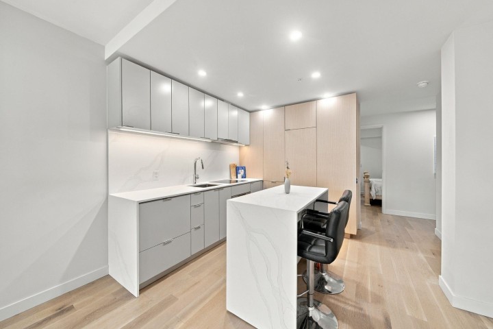Photo 4 at 507 - 239 Keefer Street, Strathcona, Vancouver East