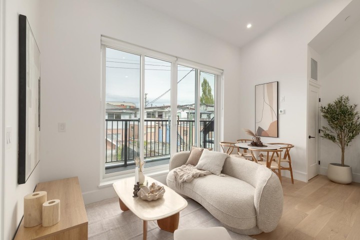 Photo 6 at 849 E 19th Avenue, Fraser VE, Vancouver East