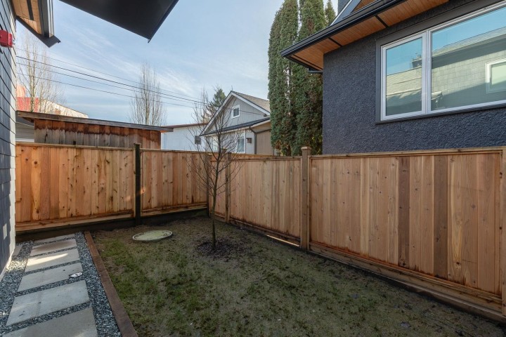 Photo 15 at 849 E 19th Avenue, Fraser VE, Vancouver East