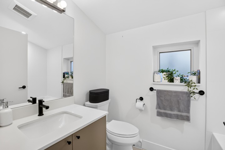 Photo 18 at 1444 E 30th Avenue, Knight, Vancouver East