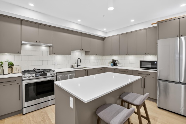 Photo 11 at 1444 E 30th Avenue, Knight, Vancouver East