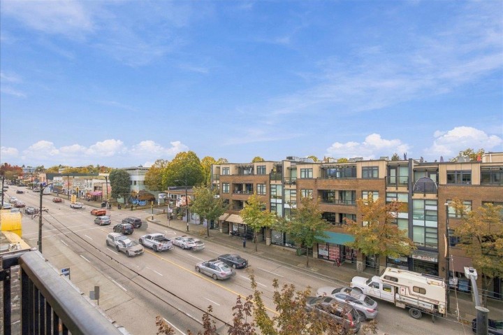 Photo 8 at 401 - 2141 E Hastings Street, Hastings, Vancouver East