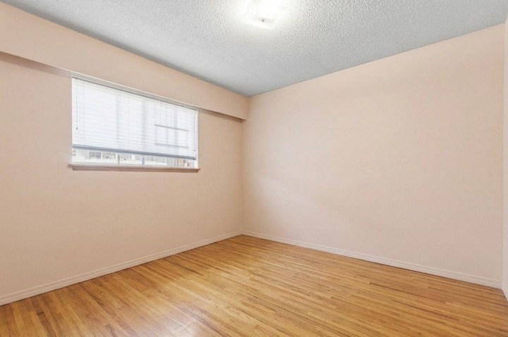 Photo 13 at 3055 Rosemont Drive, Fraserview VE, Vancouver East