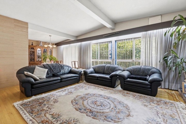 Photo 4 at 3055 Rosemont Drive, Fraserview VE, Vancouver East