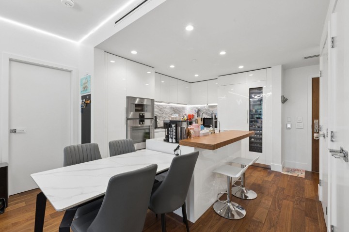 Photo 5 at 203 - 7428 Alberta Street, South Cambie, Vancouver West