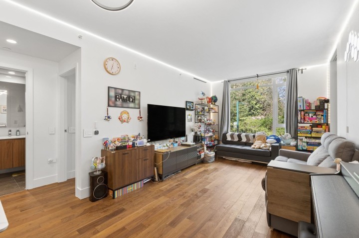 Photo 8 at 203 - 7428 Alberta Street, South Cambie, Vancouver West