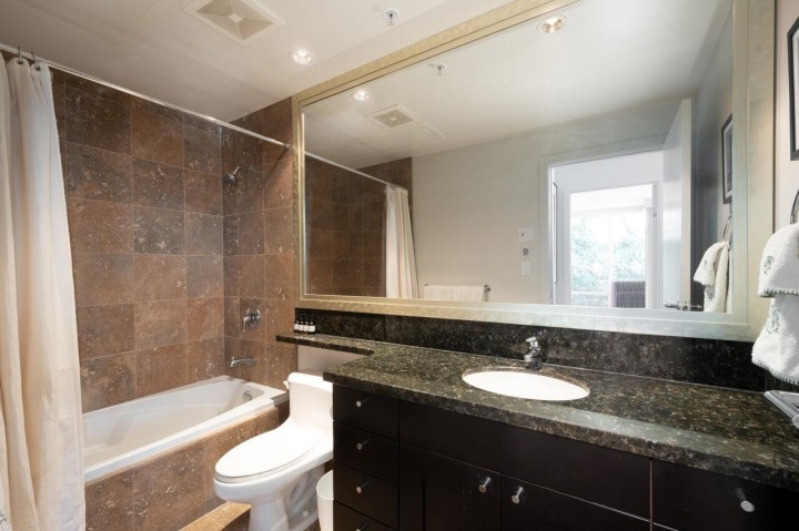 Photo 18 at 203 - 499 Broughton Street, Coal Harbour, Vancouver West