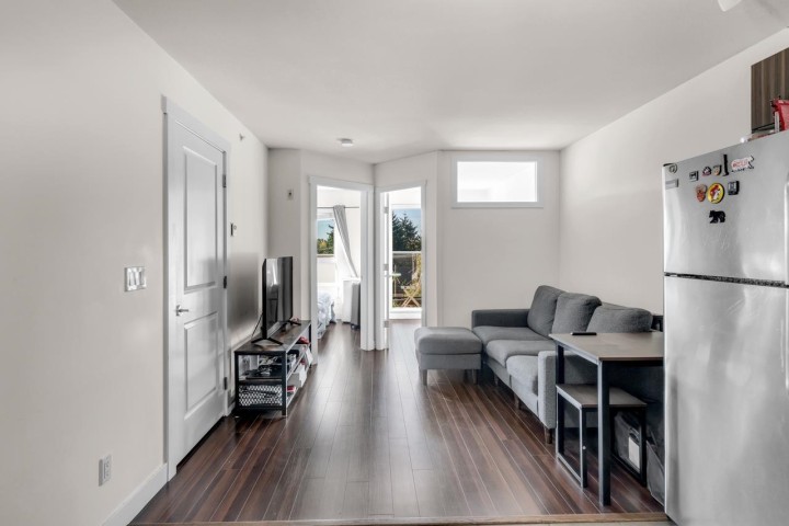 Photo 12 at PH7 - 1239 Kingsway, Knight, Vancouver East