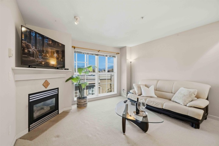 Photo 6 at 319 - 678 W 7th Avenue, Fairview VW, Vancouver West