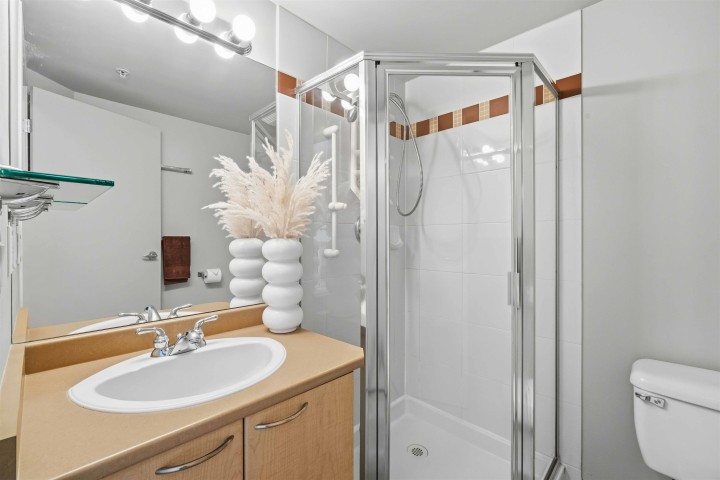 Photo 28 at 319 - 678 W 7th Avenue, Fairview VW, Vancouver West