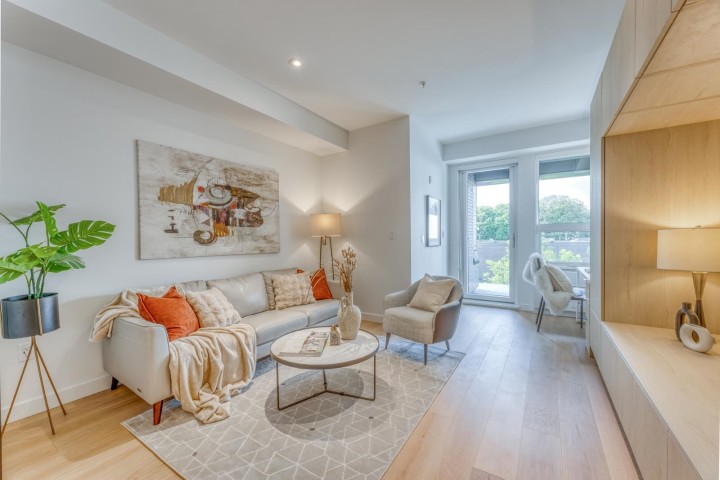 Photo 3 at 512 - 2471 St. George Street, Mount Pleasant VE, Vancouver East