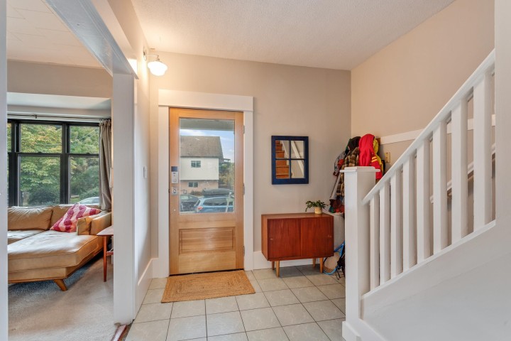 Photo 2 at 1444 Lakewood Drive, Grandview Woodland, Vancouver East