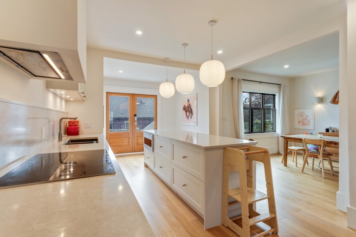 Photo 9 at 1444 Lakewood Drive, Grandview Woodland, Vancouver East