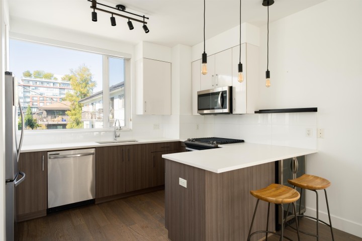 Photo 6 at 2337 Brunswick Street, Mount Pleasant VE, Vancouver East