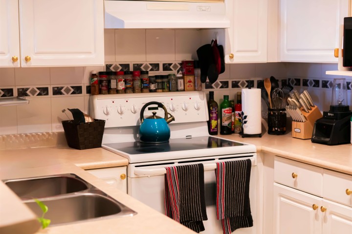 Photo 13 at PH10 - 760 Kingsway, Fraser VE, Vancouver East