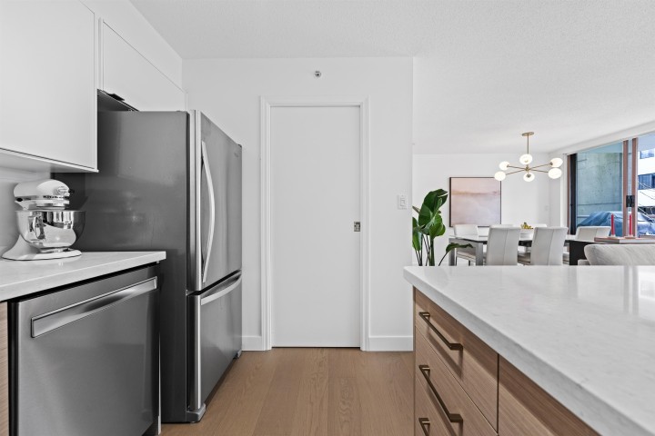 Photo 6 at 204 - 1633 W 8th Avenue, Fairview VW, Vancouver West