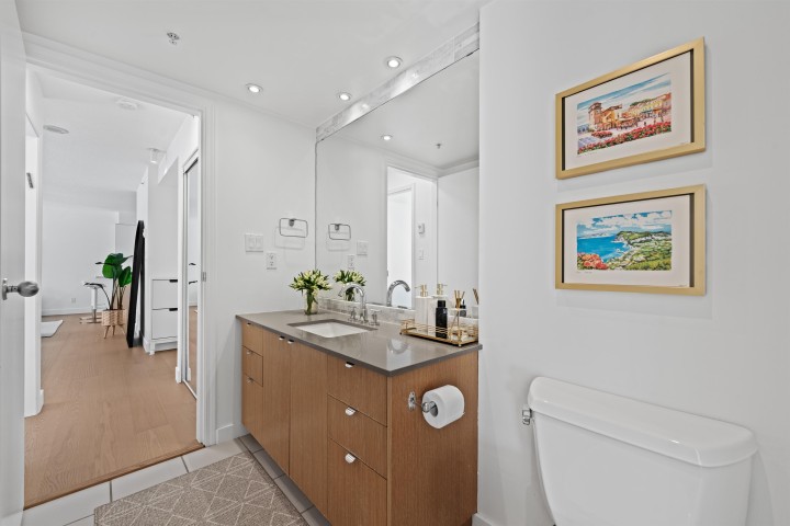 Photo 24 at 204 - 1633 W 8th Avenue, Fairview VW, Vancouver West