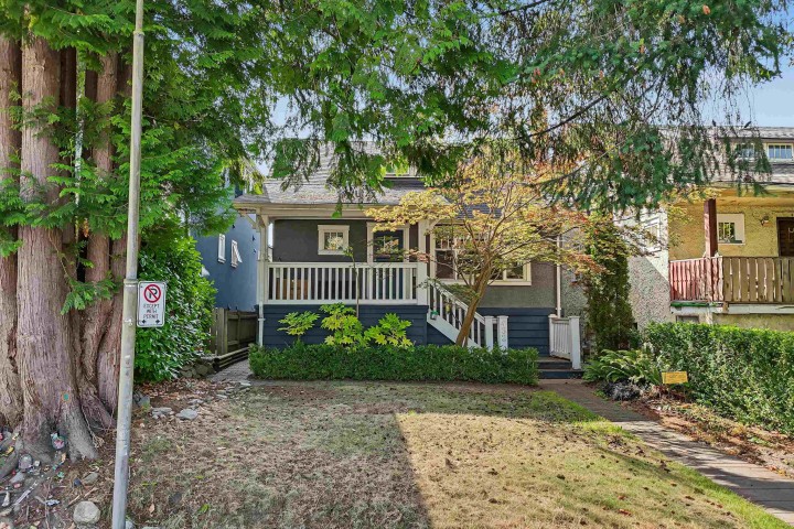 Photo 1 at 462 W 19th Avenue, Cambie, Vancouver West