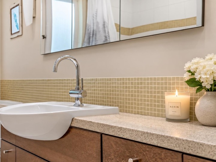 Photo 22 at 68 Bonnymuir Drive, Glenmore, West Vancouver
