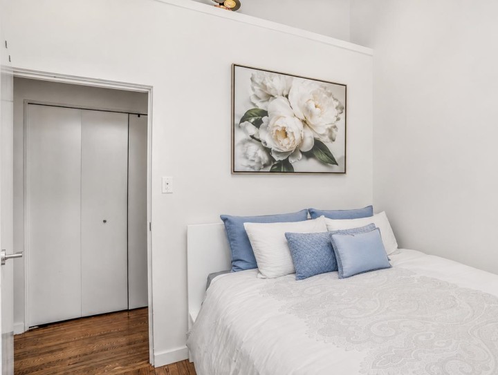 Photo 20 at 68 Bonnymuir Drive, Glenmore, West Vancouver