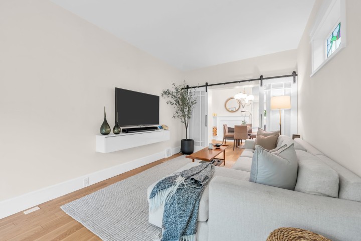 Photo 6 at 853 E 20th Avenue, Fraser VE, Vancouver East