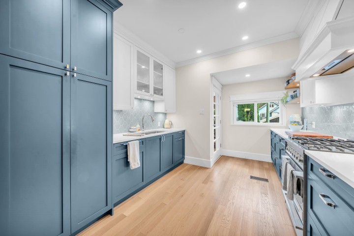 Photo 14 at 853 E 20th Avenue, Fraser VE, Vancouver East