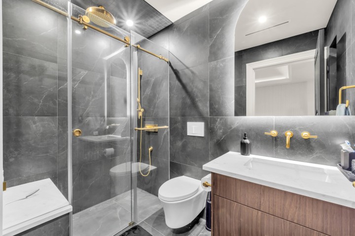 Photo 16 at 1443 W 57th Avenue, South Granville, Vancouver West