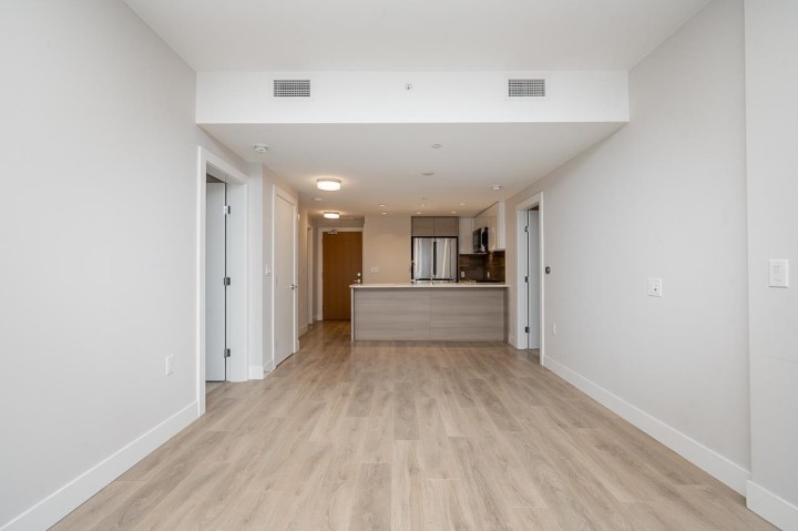 Photo 3 at 310 - 3451 Sawmill Crescent, South Marine, Vancouver East