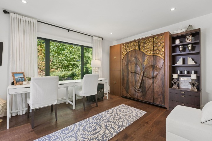 Photo 26 at 435 Macbeth Crescent, Cedardale, West Vancouver