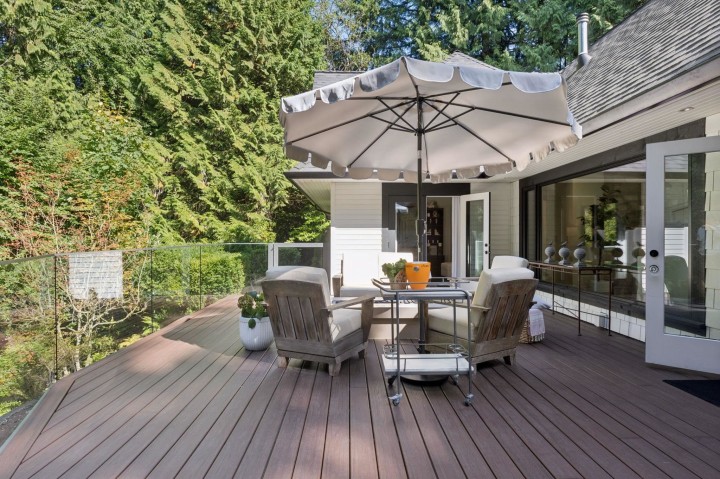 Photo 31 at 435 Macbeth Crescent, Cedardale, West Vancouver