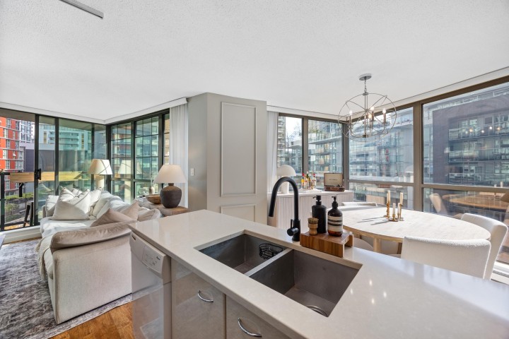 Photo 13 at 609 - 501 Pacific Street, Downtown VW, Vancouver West